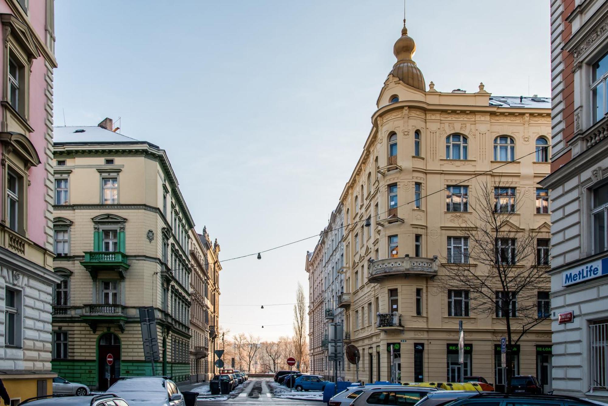 Quiet Apartment In The Old Town Прага Экстерьер фото