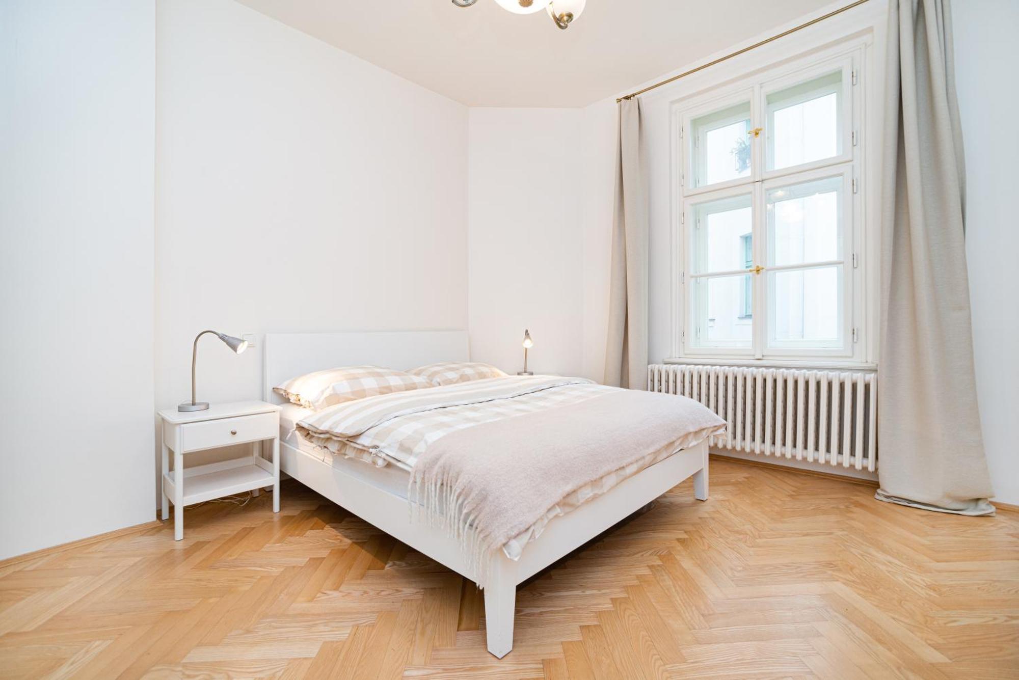 Quiet Apartment In The Old Town Прага Экстерьер фото