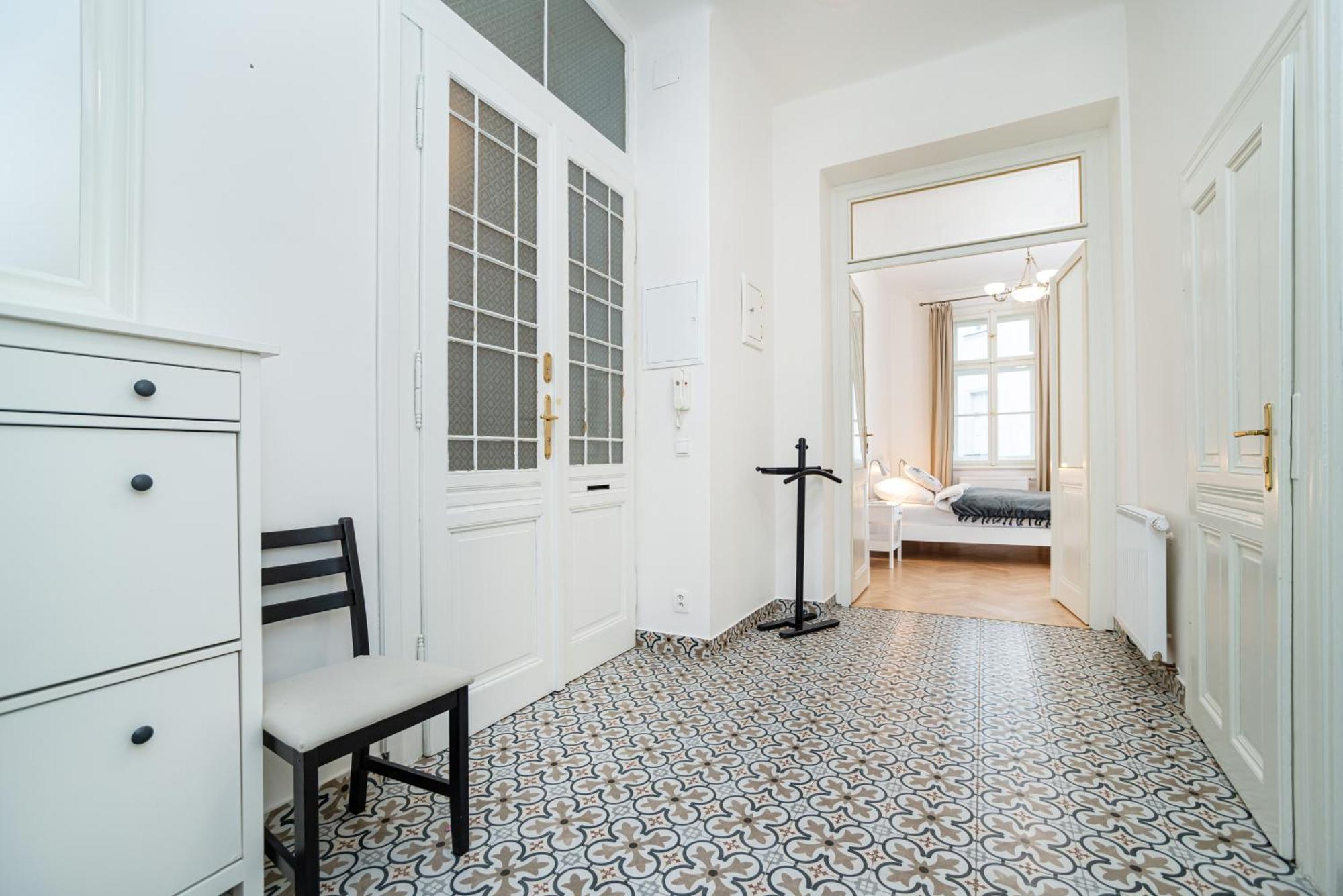 Quiet Apartment In The Old Town Прага Экстерьер фото