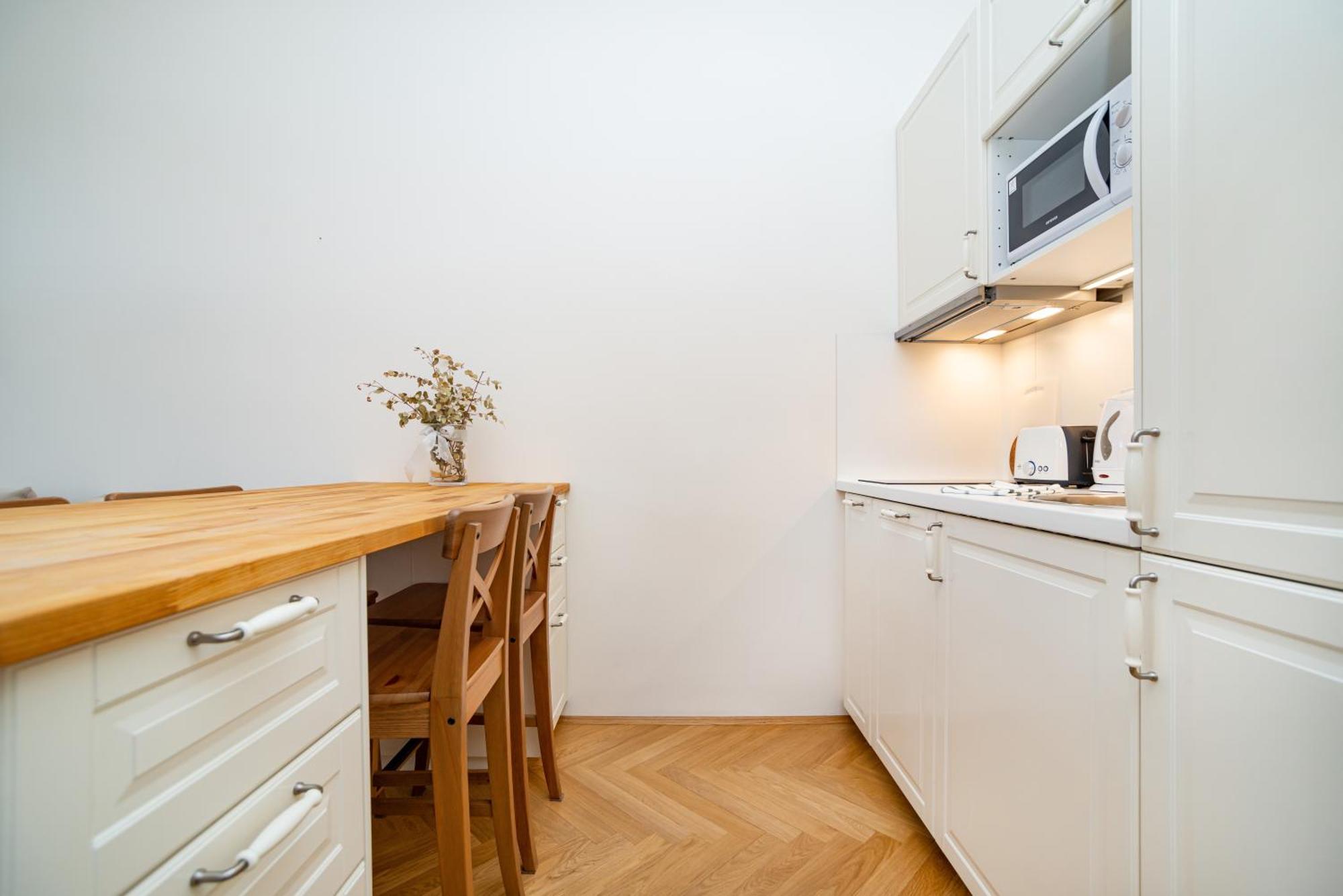 Quiet Apartment In The Old Town Прага Экстерьер фото
