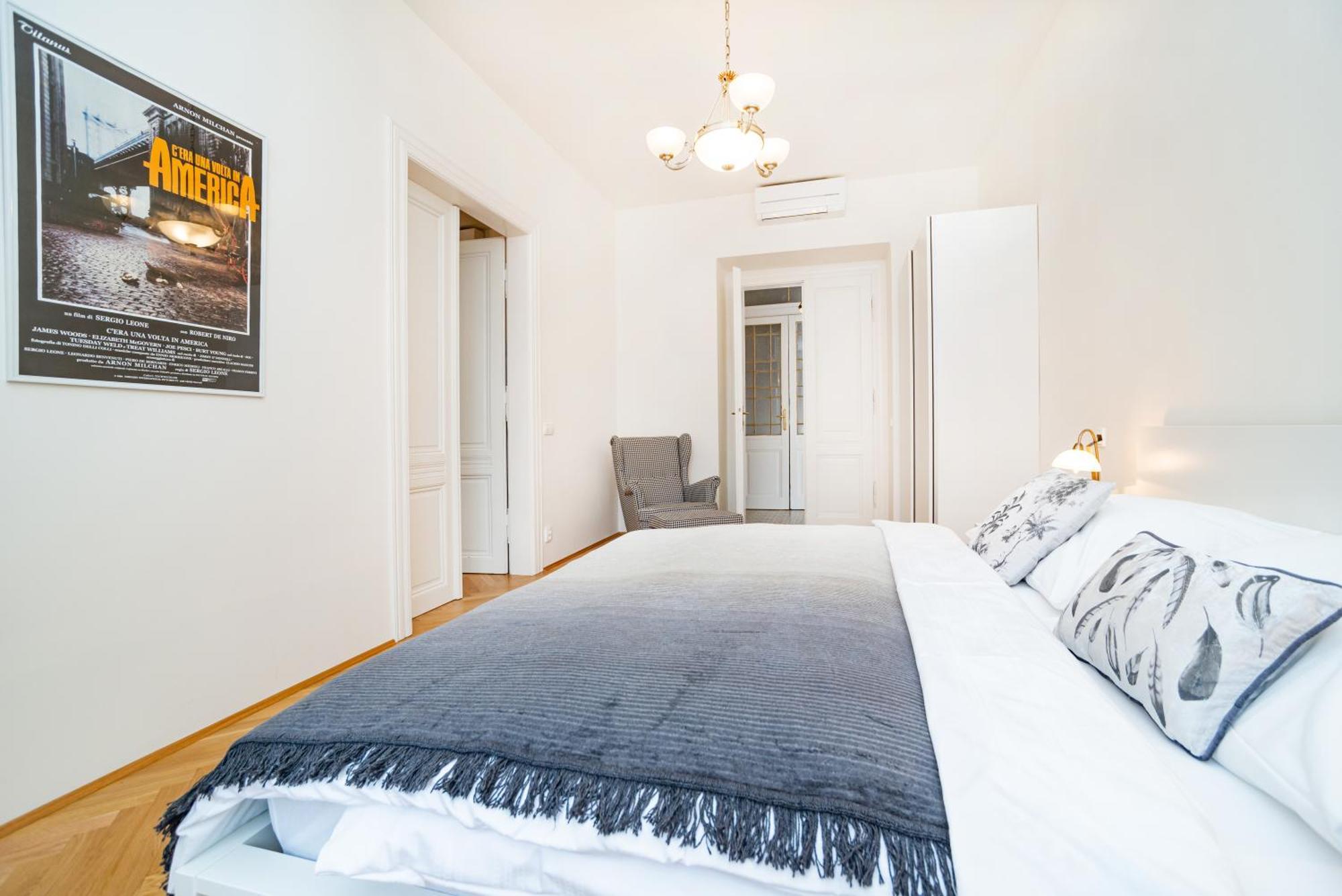 Quiet Apartment In The Old Town Прага Экстерьер фото