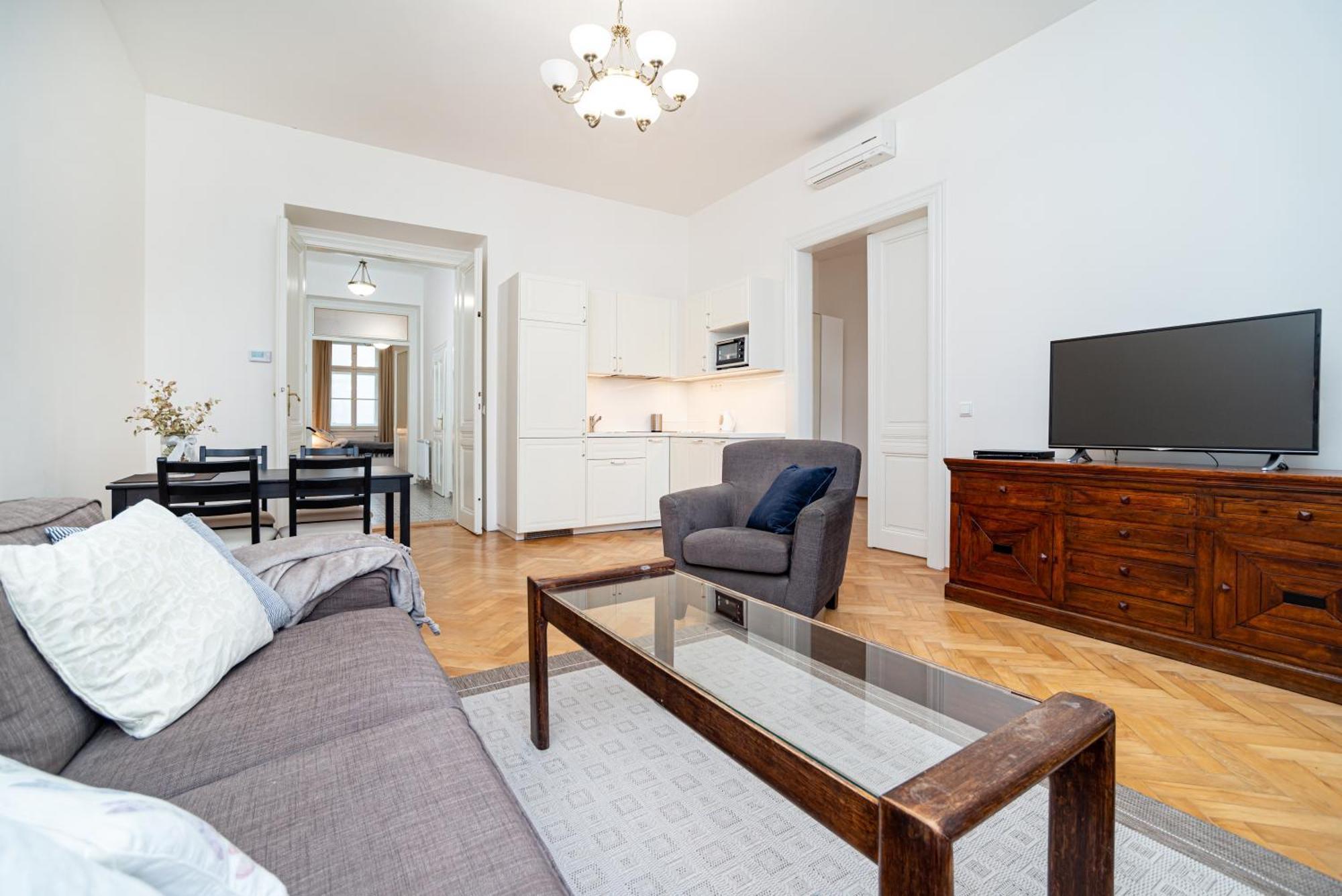 Quiet Apartment In The Old Town Прага Экстерьер фото